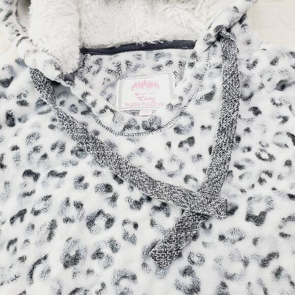 Member's Mark Cozy Plush Gray Snow Leopard Print Pullover Hoodie S Cozy Pocket - Picture 3 of 9